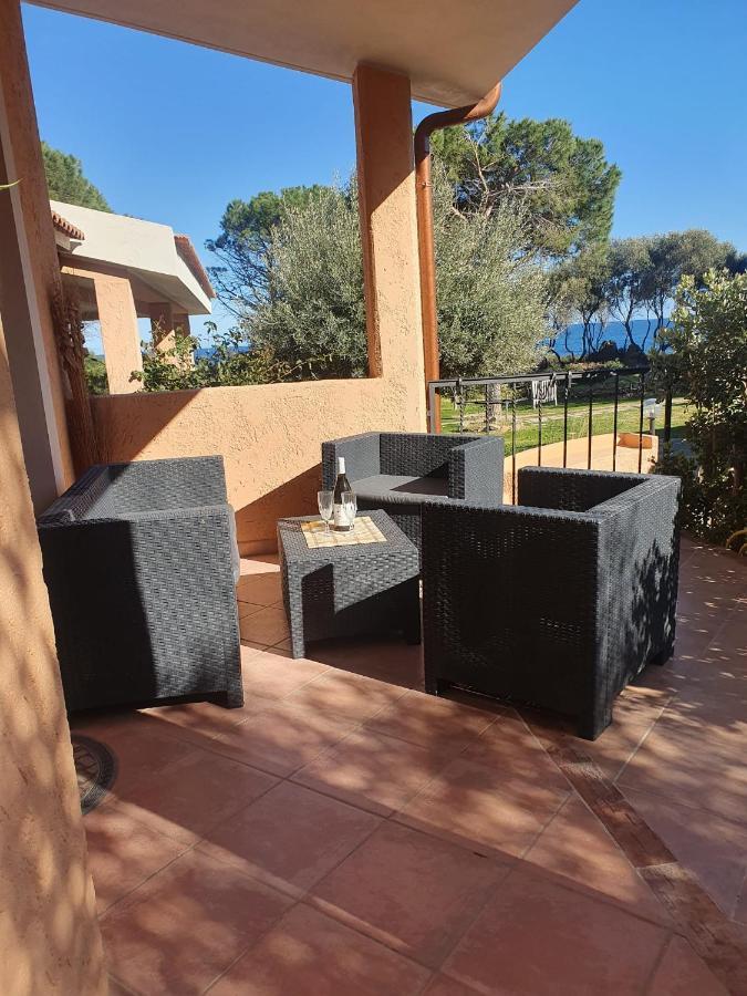 Villetta Porto Corallo Vista Mare วิลลาปุตซู ภายนอก รูปภาพ