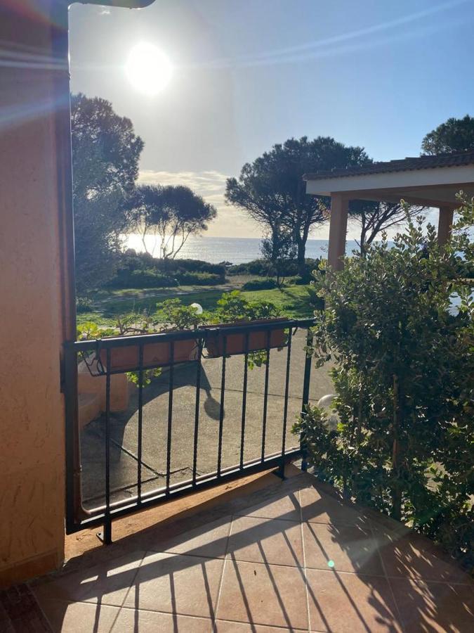 Villetta Porto Corallo Vista Mare วิลลาปุตซู ภายนอก รูปภาพ