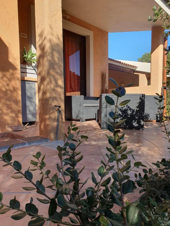 Villetta Porto Corallo Vista Mare วิลลาปุตซู ภายนอก รูปภาพ